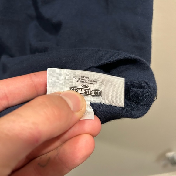 Kaws x Uniqlo Sesame Street Tee - Picture 2 of 7